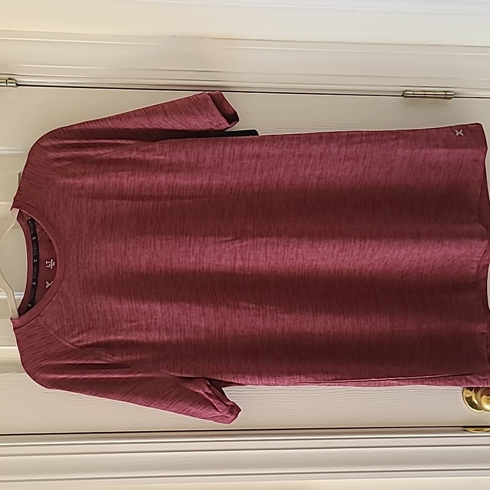 XERSION BRAND BIG AND TALL MEN'S BURGUNDY TRAINING T-SHIRT SIZE LARGE TALL